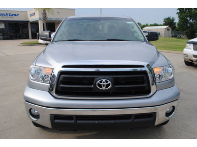 toyota tundra 2010 gray gasoline 8 cylinders 4 wheel drive automatic with overdrive 77539