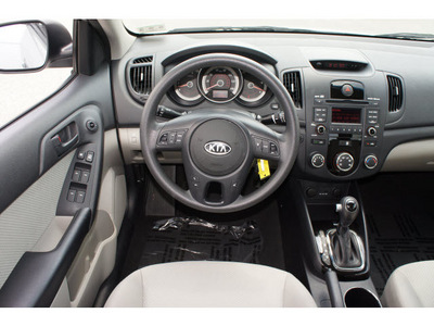 kia forte 2011 silver sedan ex gasoline 4 cylinders front wheel drive 6 speed automatic 77471