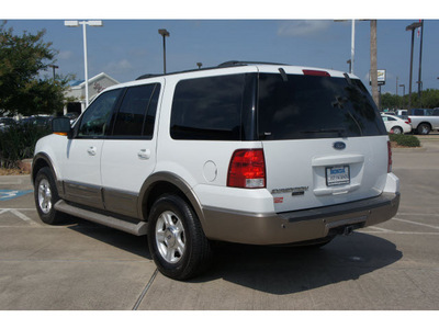 ford expedition 2004 white suv eddie bauer gasoline 8 cylinders rear wheel drive automatic 77566