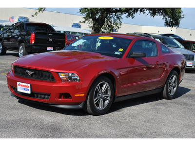 ford mustang 2011 red coupe v6 premium gasoline 6 cylinders rear wheel drive automatic 78216