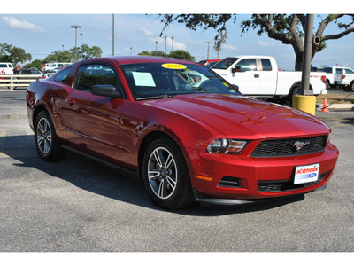 ford mustang 2011 red coupe v6 premium gasoline 6 cylinders rear wheel drive automatic 78216