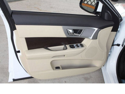 jaguar xf 2012 sedan base gasoline rear wheel drive 77090