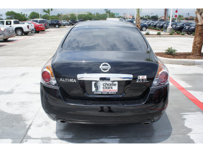 nissan altima 2011 black sedan 2 5 s gasoline 4 cylinders front wheel drive automatic 78520