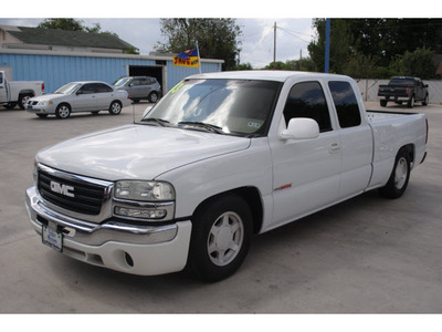 gmc sierra 1500 2003 white pickup truck gasoline 8 cylinders rear wheel drive automatic 78501