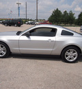 ford mustang 2010 silver coupe v6 gasoline 6 cylinders rear wheel drive not specified 77375