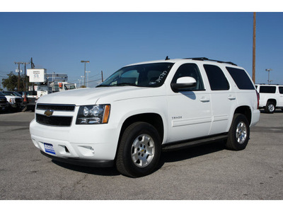 chevrolet tahoe 2011 white suv lt flex fuel 8 cylinders 2 wheel drive automatic 78216