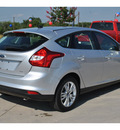 ford focus 2012 silver hatchback sel flex fuel 4 cylinders front wheel drive automatic 78233