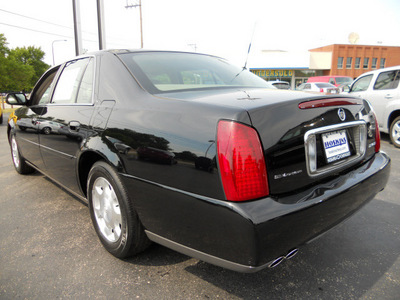 cadillac deville 2002 black sedan gasoline 8 cylinders front wheel drive automatic 60007