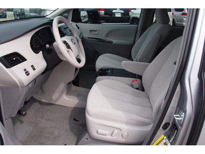 toyota sienna 2012 silver van le 7 passenger auto access sea gasoline 6 cylinders front wheel drive automatic 77074