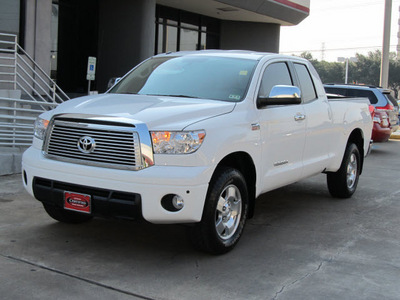 toyota tundra 2011 white limited gasoline 8 cylinders 4 wheel drive automatic with overdrive 77074