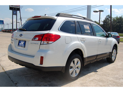 subaru outback 2011 white wagon 2 5i limited gasoline 4 cylinders all whee drive automatic with overdrive 77627