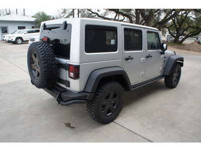 jeep wrangler unlimited 2012 silver suv call of duty mw3 gasoline 6 cylinders 4 wheel drive 80 transmission 78028