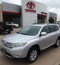 toyota highlander 2012 silver suv se gasoline 6 cylinders front wheel drive automatic 76049