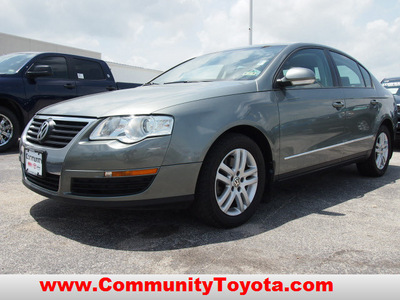 volkswagen passat 2006 green sedan gasoline 4 cylinders front wheel drive shiftable automatic 77521