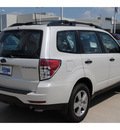 subaru forester 2012 white wagon 2 5x gasoline 4 cylinders all whee drive automatic 77090