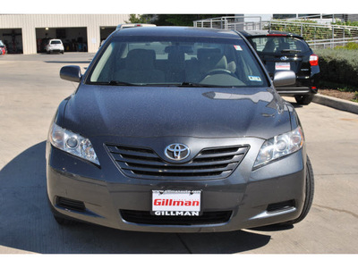 toyota camry 2009 dk  gray sedan le gasoline 6 cylinders front wheel drive not specified 78233