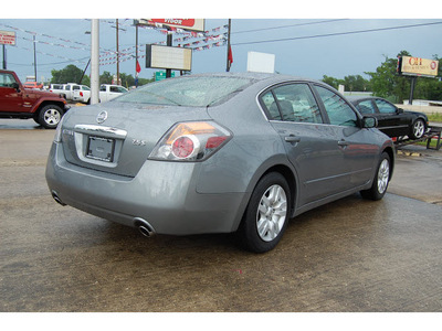 nissan altima 2009 gray sedan 2 5 s gasoline 4 cylinders front wheel drive automatic with overdrive 77662
