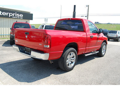 dodge ram pickup 1500 2005 red pickup truck slt gasoline 8 cylinders rear wheel drive automatic with overdrive 77627