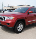 jeep grand cherokee 2011 red suv laredo gasoline 6 cylinders 2 wheel drive automatic 76011