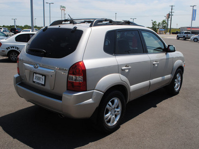 hyundai tucson 2006 silver suv limited gasoline 6 cylinders front wheel drive automatic 76087