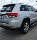 jeep grand cherokee 2011 silver suv overland gasoline 8 cylinders 2 wheel drive automatic 76011