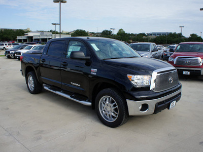 toyota tundra 2011 black grade gasoline 8 cylinders 2 wheel drive automatic 76011