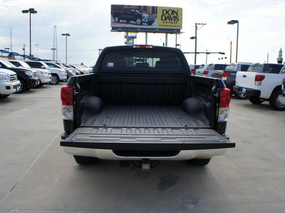 toyota tundra 2011 black grade gasoline 8 cylinders 2 wheel drive automatic 76011