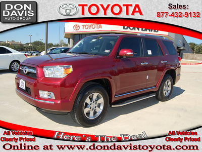 toyota 4runner 2011 dk  red suv sr5 gasoline 6 cylinders 2 wheel drive automatic 76011