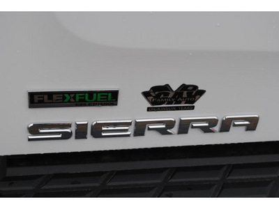 gmc sierra 1500 2012 white work truck flex fuel 8 cylinders 2 wheel drive 4 speed automatic 77539