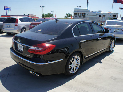 hyundai genesis 2012 black noir sedan 4 6l v8 gasoline 8 cylinders rear wheel drive automatic 76087