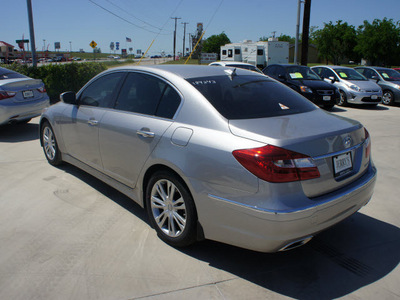 hyundai genesis 2012 gray metal sedan 3 8l v6 gasoline 6 cylinders rear wheel drive automatic 76087