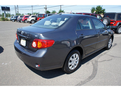 toyota corolla 2010 dk  gray sedan le gasoline 4 cylinders front wheel drive automatic with overdrive 08902