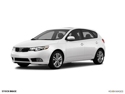 kia forte 5 door 2012 white hatchback sx gasoline 4 cylinders front wheel drive 6 speed automatic 77471