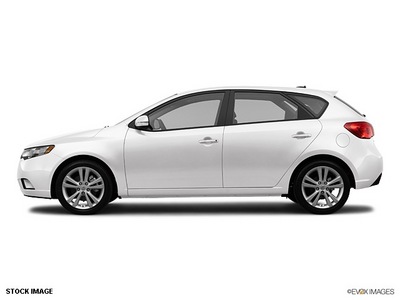 kia forte 5 door 2012 white hatchback sx gasoline 4 cylinders front wheel drive 6 speed automatic 77471