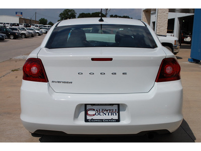 dodge avenger 2011 white sedan express gasoline 4 cylinders front wheel drive automatic with overdrive 77836