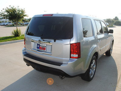 honda pilot 2012 silver suv ex l w dvd gasoline 6 cylinders front wheel drive automatic 75034