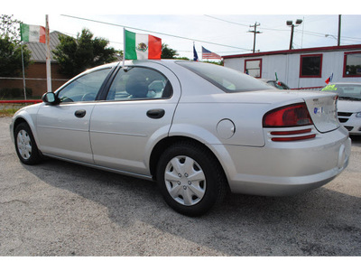 dodge stratus 2004 silver sedan se gasoline 4 cylinders dohc front wheel drive automatic 77020