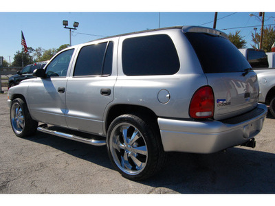 dodge durango 2002 silver suv sport gasoline 8 cylinders rear wheel drive automatic with overdrive 77020