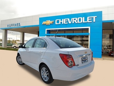 chevrolet sonic 2012 white sedan lt gasoline 4 cylinders front wheel drive 6 speed automatic 75067
