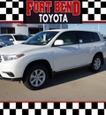 toyota highlander 2012 white suv 4x2 gasoline 6 cylinders front wheel drive automatic 77469