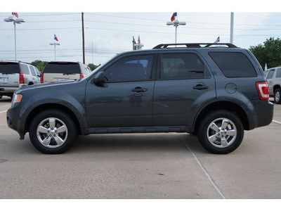 ford escape 2009 gray suv xlt gasoline 6 cylinders front wheel drive 6 speed automatic 77094