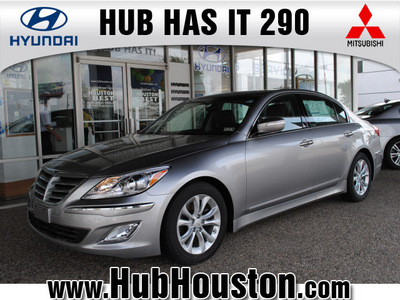 hyundai genesis 2012 gray sedan 3 8l v6 gasoline 6 cylinders rear wheel drive autostick 77065