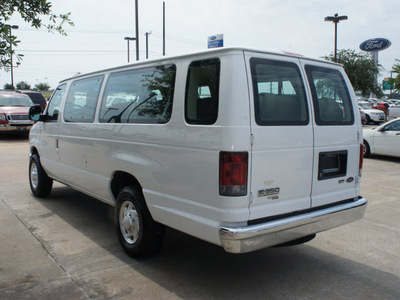 ford e series wagon 2011 white van xlt flex fuel 8 cylinders rear wheel drive automatic with overdrive 75070