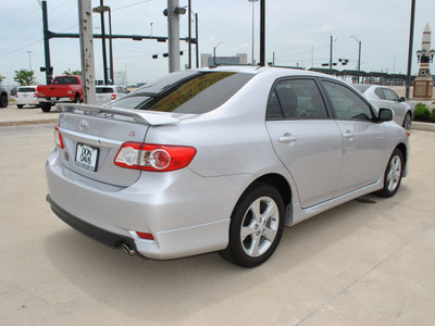 toyota corolla 2012 silver sedan s gasoline 4 cylinders front wheel drive automatic 76011