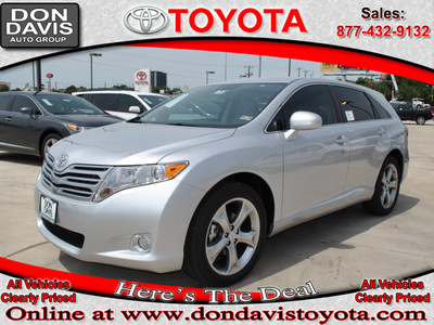 toyota venza 2012 silver xle gasoline 6 cylinders front wheel drive automatic 76011