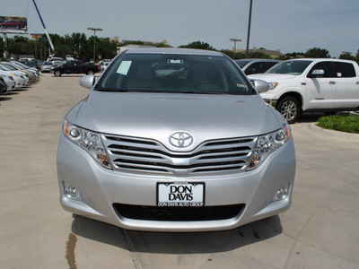 toyota venza 2012 silver xle gasoline 6 cylinders front wheel drive automatic 76011