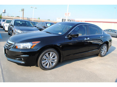 honda accord 2012 black sedan gasoline 6 cylinders front wheel drive 5 speed automatic 77025