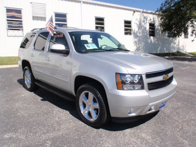 chevrolet tahoe 2011 silver suv lt flex fuel 8 cylinders 2 wheel drive automatic 78028