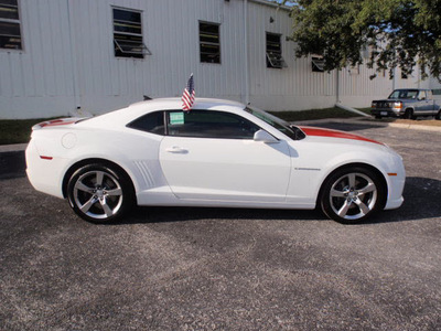 chevrolet camaro 2011 summit whitered st coupe ss gasoline 8 cylinders rear wheel drive automatic 78028