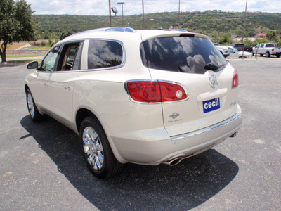 buick enclave 2011 white cxl 2 gasoline 6 cylinders front wheel drive automatic 78028